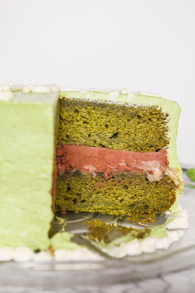 Side view of the cake sinking and the praline oozing out