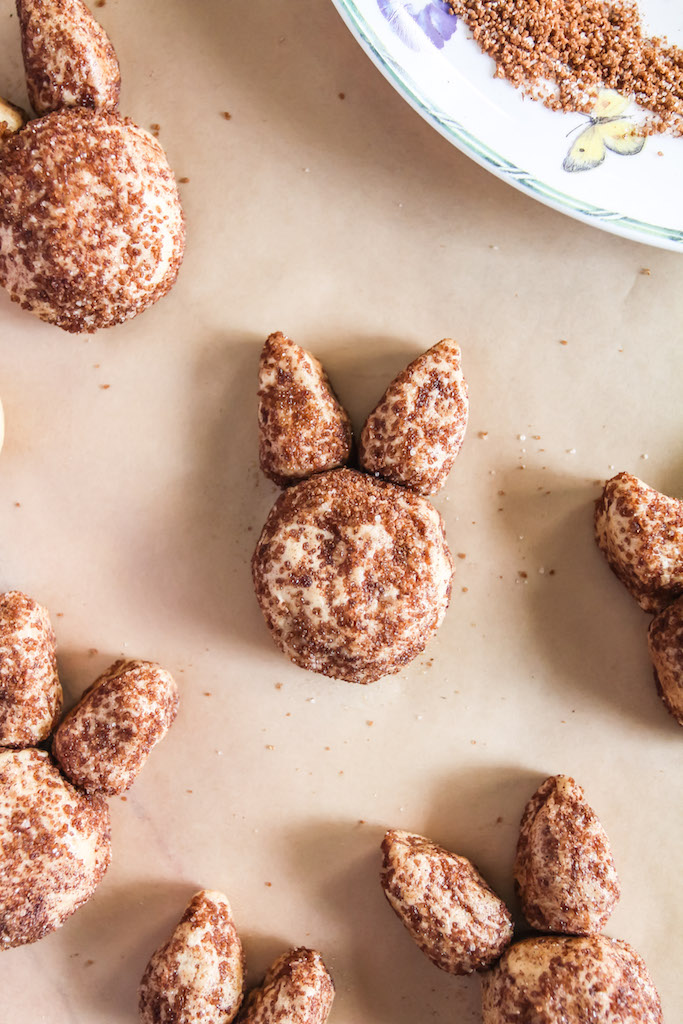 Shaping Vegan Easter Bunny Snickerdoodles 