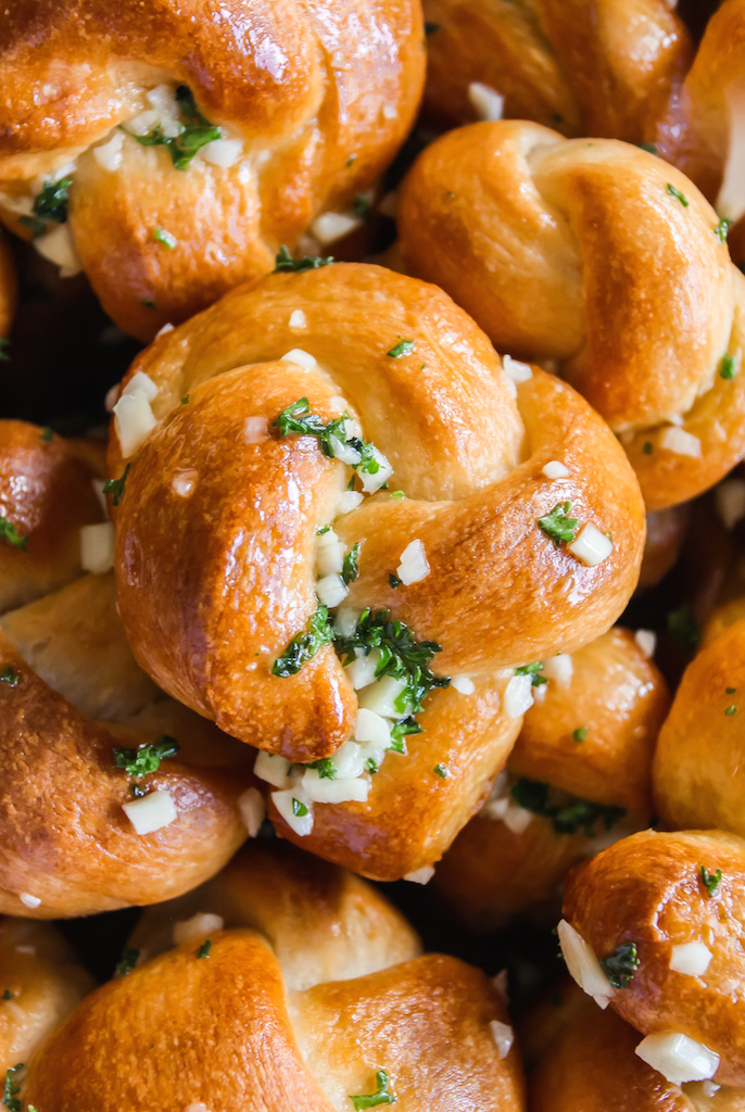 Vegan Butter Garlic Knots