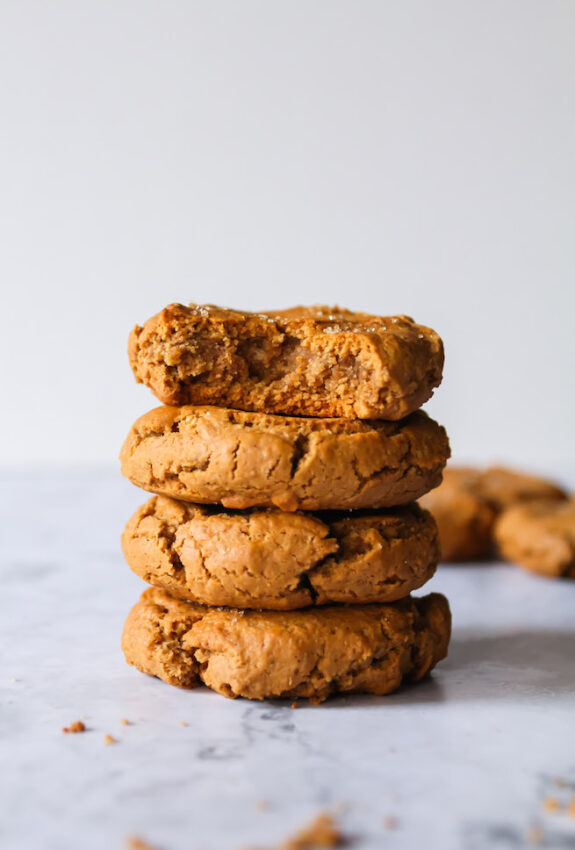 Soft Baked, Thick and Chewy Gingerbread Cookies