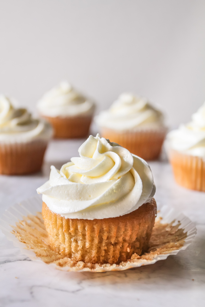 The Best Ever Vegan Vanilla Cupcakes